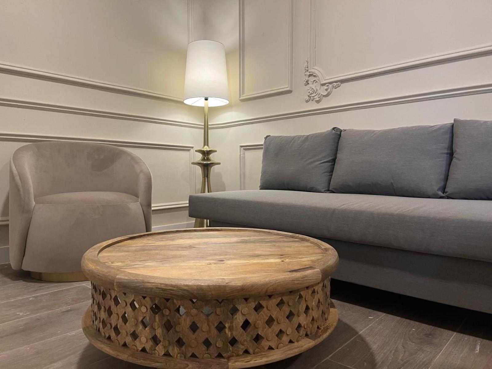Apartamentos Loles De Cisneros Catedral Málaga Kültér fotó