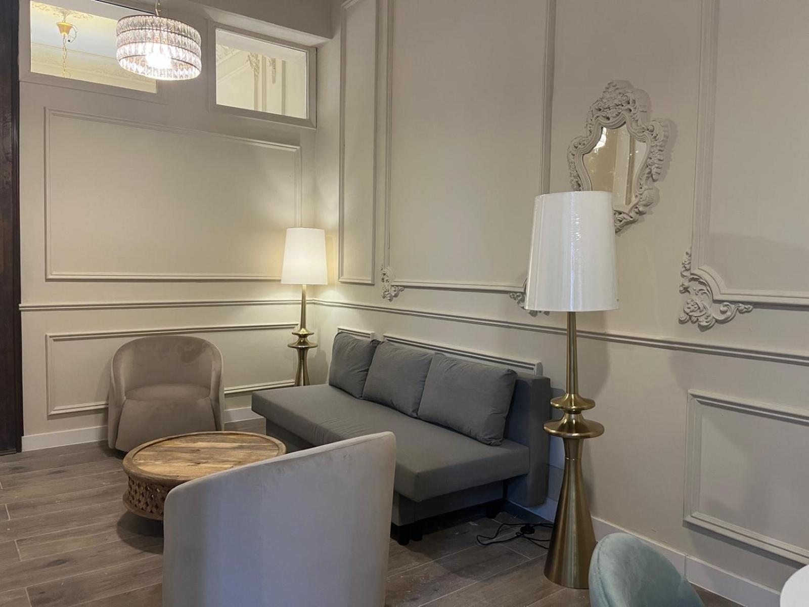 Apartamentos Loles De Cisneros Catedral Málaga Kültér fotó