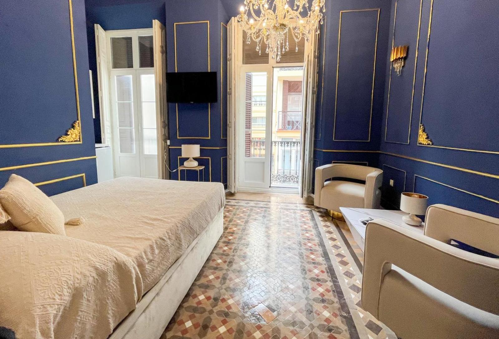 Apartamentos Loles De Cisneros Catedral Málaga Kültér fotó
